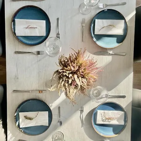 Airport Comfortable With Own Bathroom Easy Access *