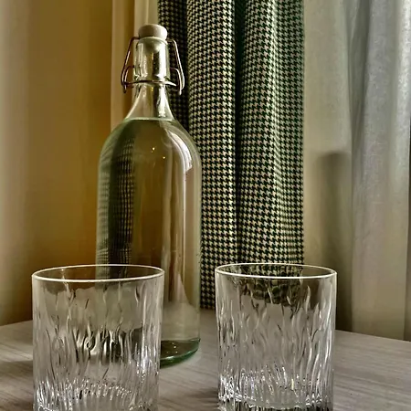 Airport Comfortable With Own Bathroom Easy Access בית אירוח Mqabba