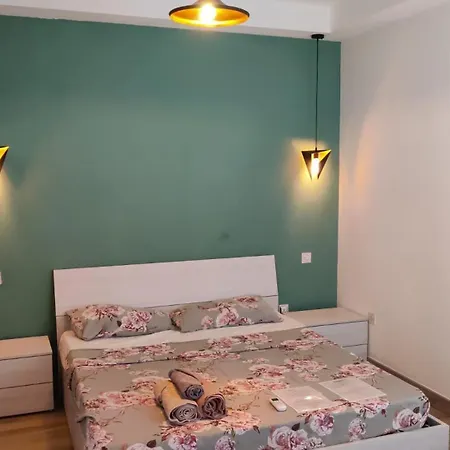 Homestay Airport Deluxe: Self-service Comfort Near Terminals Mqabba